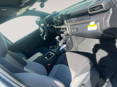 New 2026 Toyota Tacoma TRD Off-Road AWD/4WD image 15