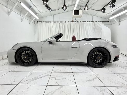 Certified 2024 Porsche 911 Carrera GTS RWD image 2