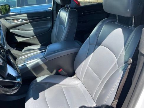 Used 2023 Buick Enclave Essence w/ Experience Buick Package AWD/4WD image 4
