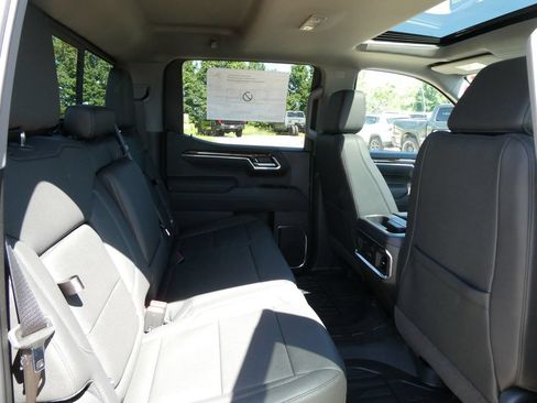New 2026 GMC Sierra 1500 Elevation w/ Elevation Premium Package AWD/4WD image 17