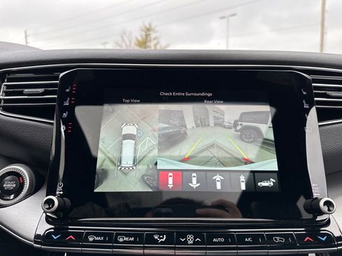 New 2024 Jeep Wagoneer Series II w/ Convenience Group I image 4