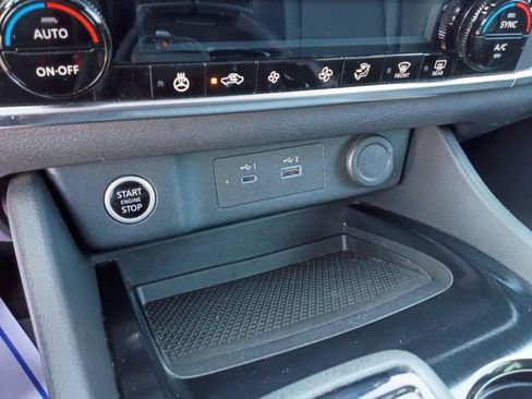 Used 2023 Nissan Rogue SV w/ SV Premium B Package FWD image 20