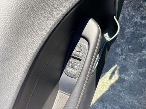 Used 2015 Dodge Challenger R/T Plus image 15