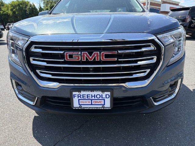 Certified 2024 GMC Terrain SLT w/ Infotainment Package II AWD/4WD image 33