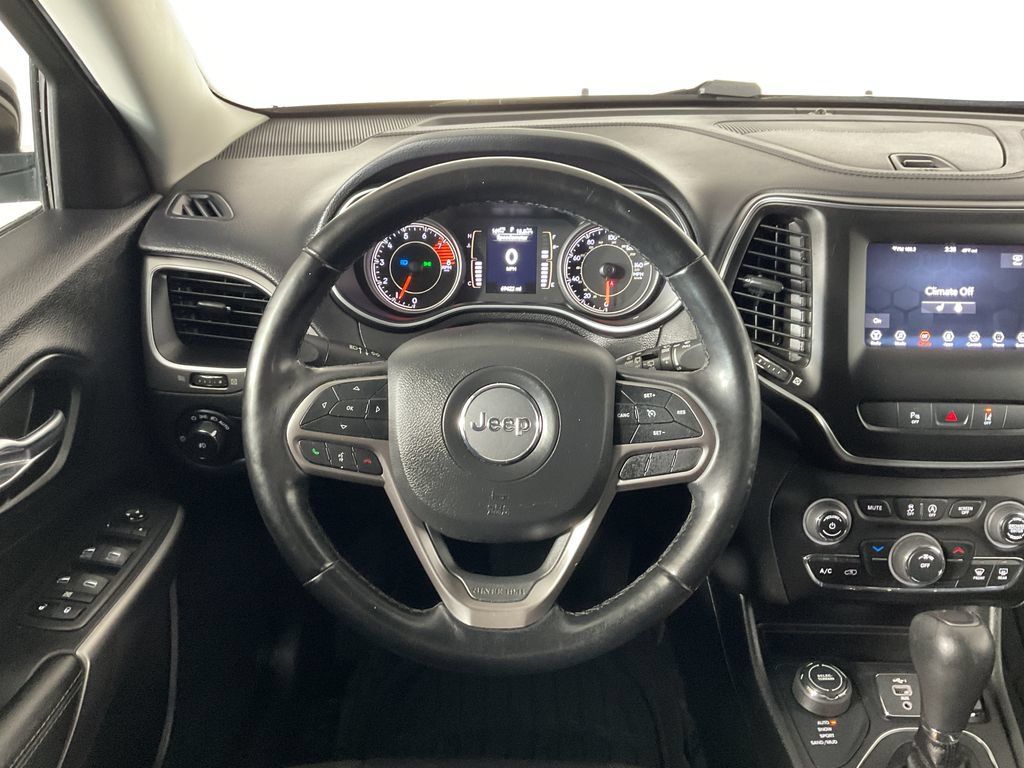 Used 2021 Jeep Cherokee Latitude Lux AWD/4WD image 12