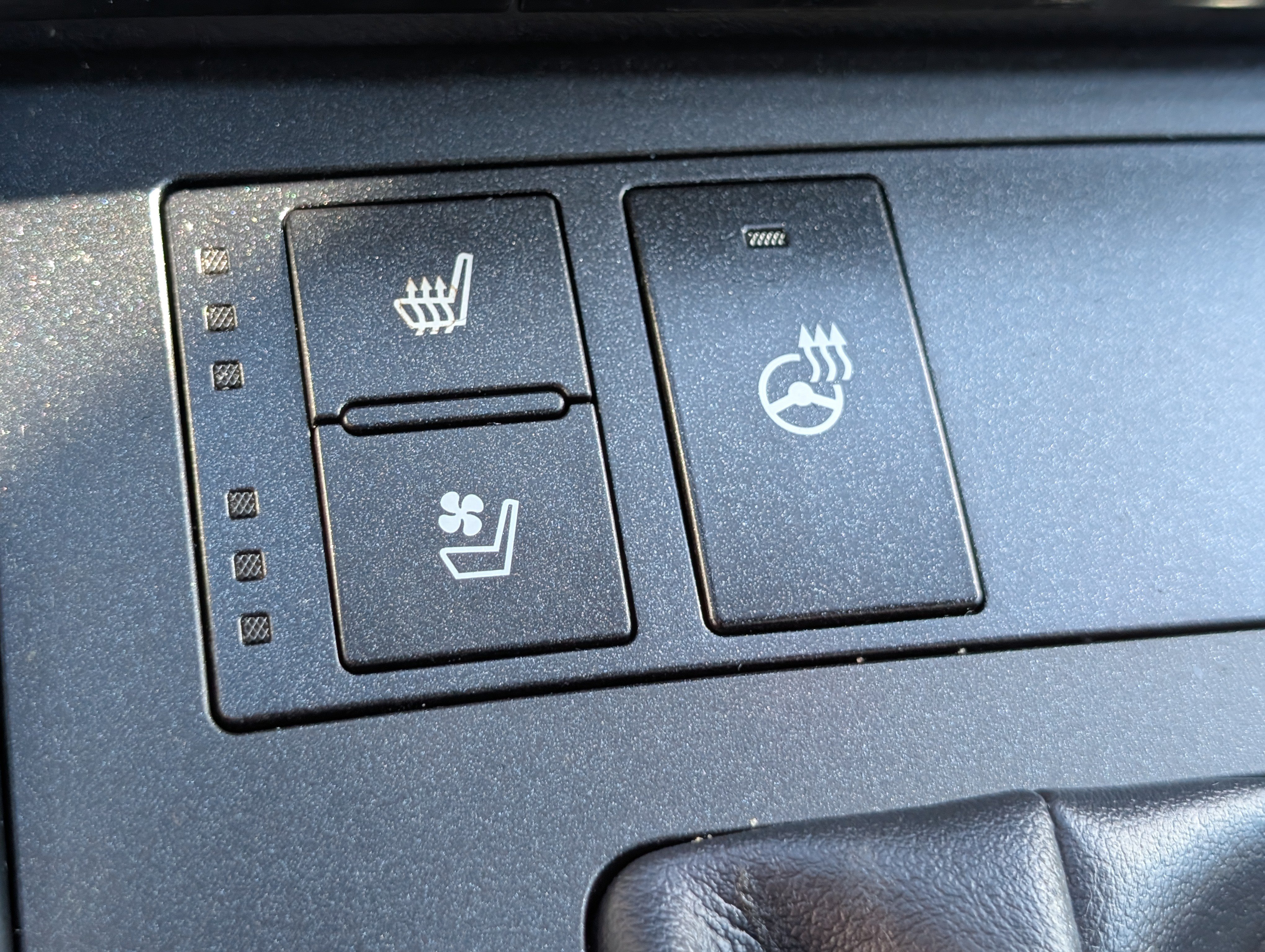 Certified 2023 Lexus IS 350 F Sport AWD/4WD image 29