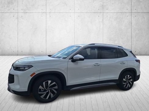 New 2025 Volkswagen Tiguan S image 1