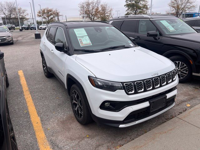 Used 2025 Jeep Compass Limited AWD/4WD image 1