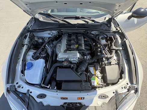 Used 2016 MAZDA MX-5 Miata Club w/ Brembo/BBS Package RWD image 27