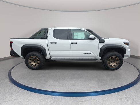 New 2026 Toyota Tacoma 4x4 Double Cab Hybrid image 4