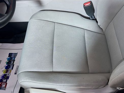 Used 2011 Honda Pilot LX image 17