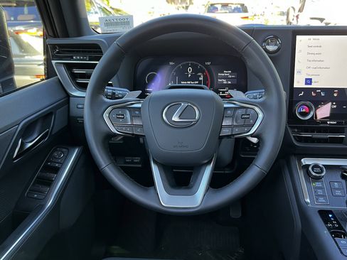 Used 2026 Lexus GX 550 AWD/4WD image 36