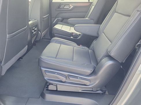 New 2026 GMC Yukon XL Denali image 11