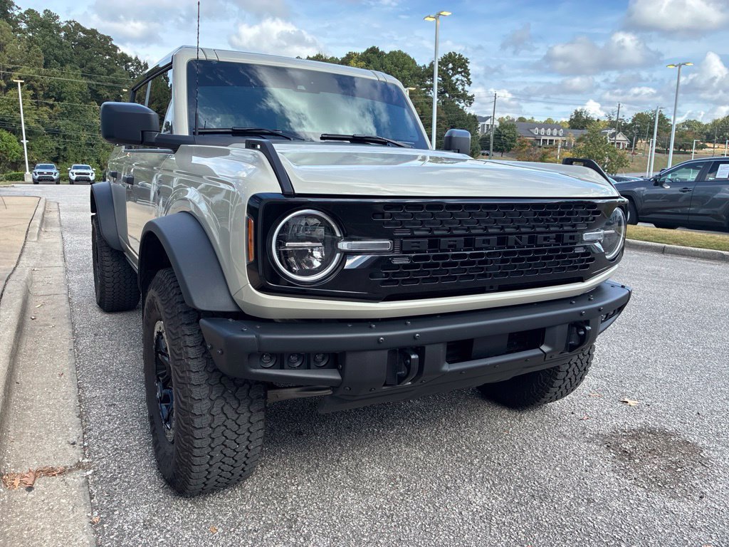 Used 2025 Ford Bronco Big Bend w/ Black Diamond Package AWD/4WD image 4