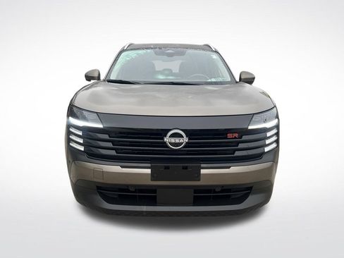 Certified 2025 Nissan Kicks SR AWD/4WD image 2