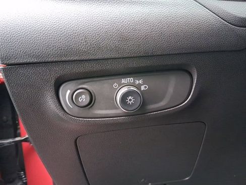 Used 2024 Buick Encore GX Preferred image 13