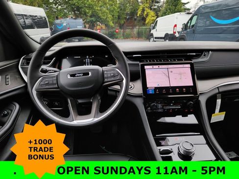 New 2025 Jeep Grand Cherokee Limited w/ Black Appearance Package image 20