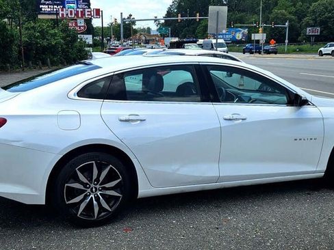 Used 2016 Chevrolet Malibu LT w/ Leather Package image 7