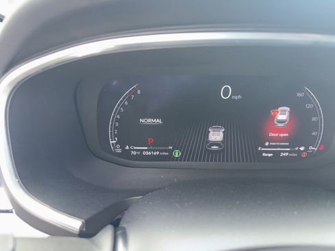 Used 2023 Acura MDX SH-AWD w/ Technology Package image 4