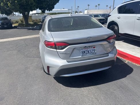 Used 2020 Toyota Corolla XLE w/ Carpet Mat Package (TMS) FWD image 15
