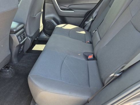 Certified 2024 Toyota RAV4 LE AWD/4WD image 17