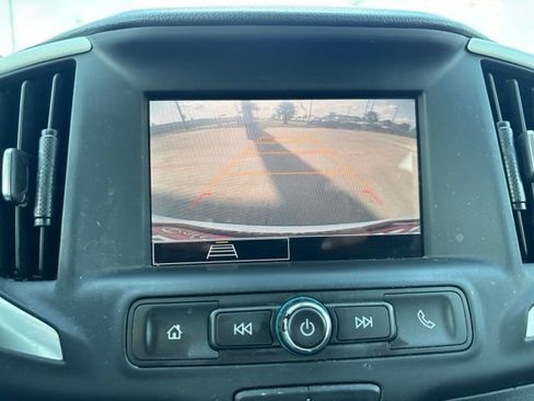 Used 2023 GMC Terrain SLE w/ Driver Convenience Package FWD image 13