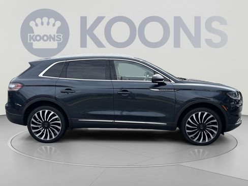Used 2023 Lincoln Nautilus Black Label w/ Class II Trailer Tow Package AWD/4WD image 8