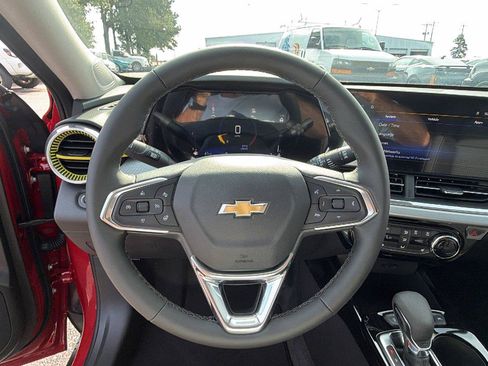 New 2026 Chevrolet Trax LT w/ Driver Confidence Package FWD image 20