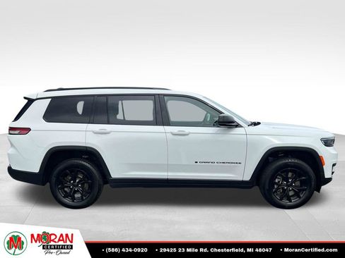 Used 2024 Jeep Grand Cherokee L Altitude AWD/4WD image 6