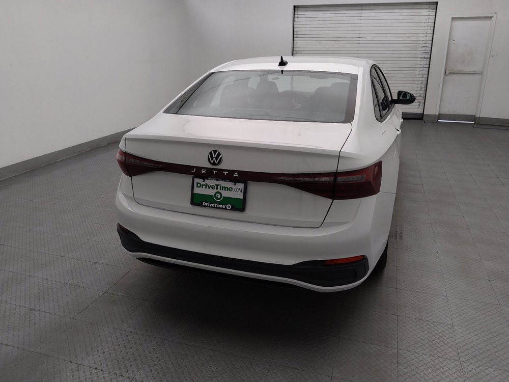 Used 2025 Volkswagen Jetta Sport FWD image 7