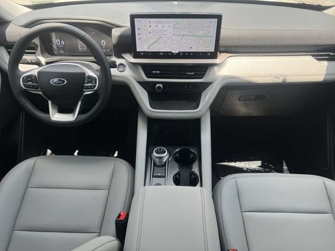 New 2026 Ford Explorer Active w/ Active Comfort Package AWD/4WD image 2
