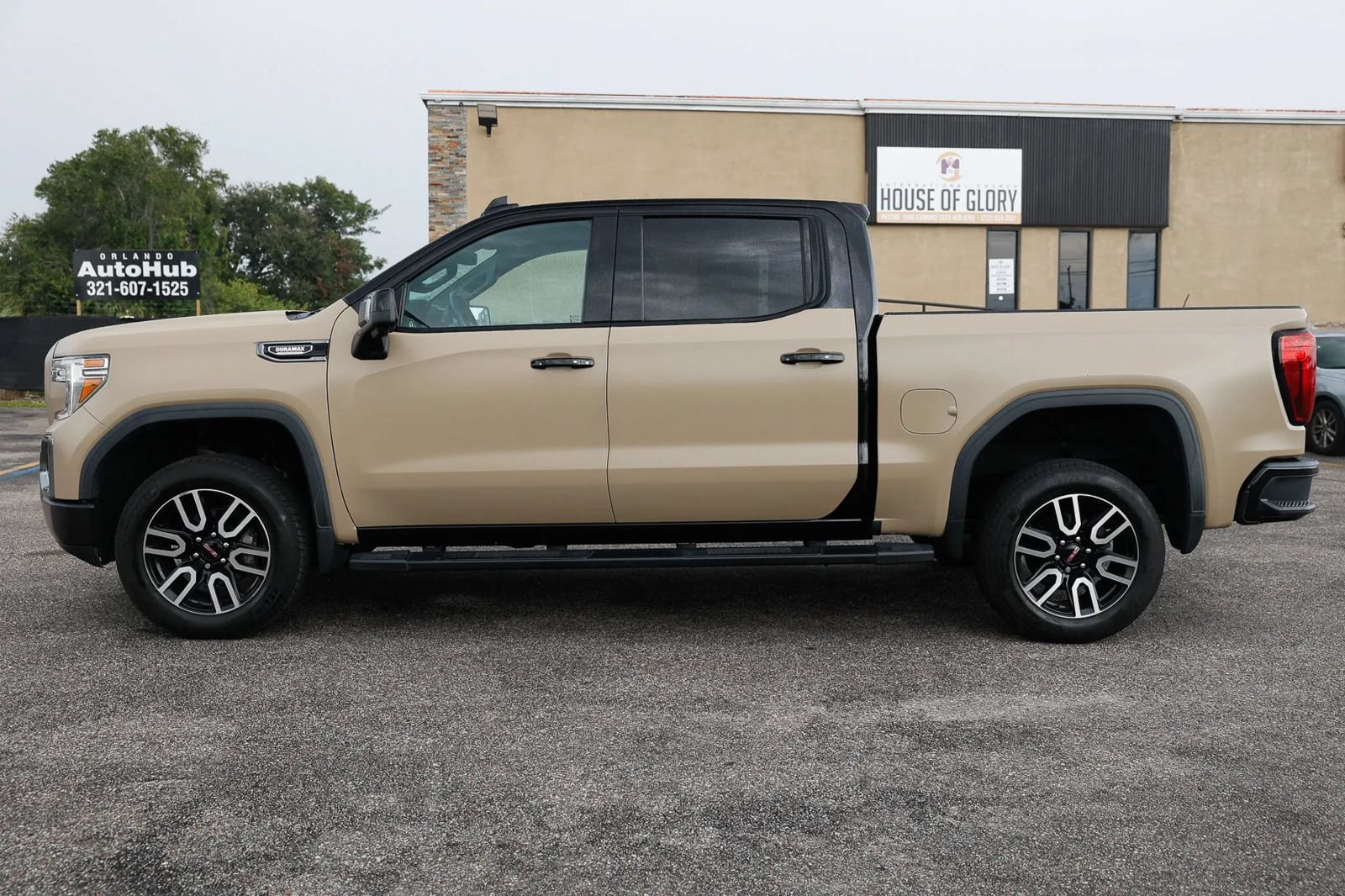 Used 2021 GMC Sierra 1500 AT4 AWD/4WD image 2