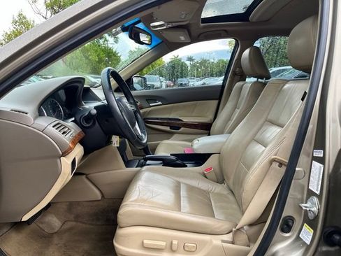 Used 2010 Honda Accord EX-L image 7