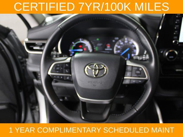 Used 2022 Toyota Highlander XLE AWD/4WD image 20