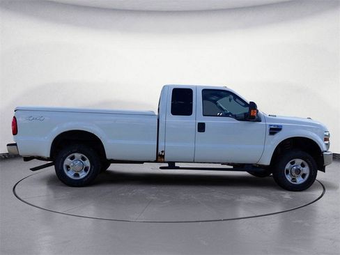 Used 2010 Ford F250 XLT image 29