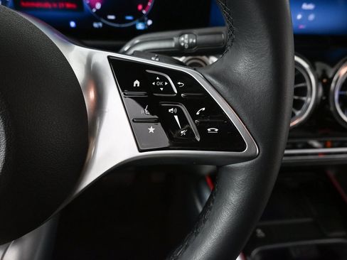 Certified 2025 Mercedes-Benz GLB 250 image 11