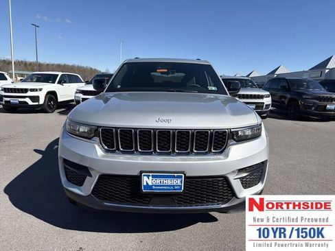 New 2026 Jeep Grand Cherokee Laredo X AWD/4WD image 2