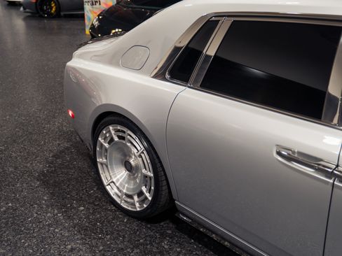 Used 2020 Rolls-Royce Phantom Sedan RWD image 29
