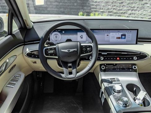 New 2026 Genesis GV70 2.5T Select AWD/4WD image 11