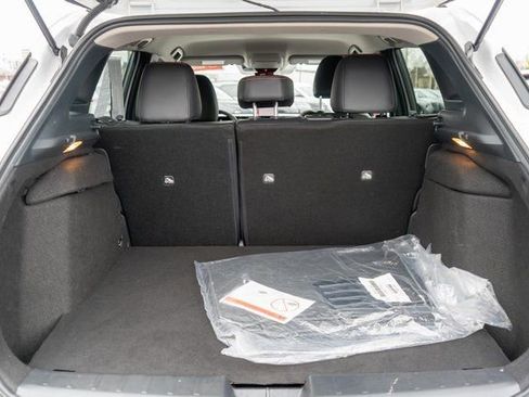 Certified 2025 Nissan Kicks SR AWD/4WD image 10