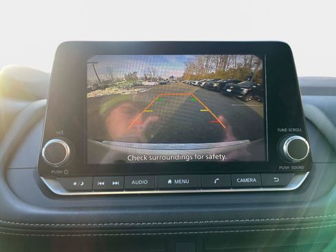 Certified 2023 Nissan Rogue SV image 24