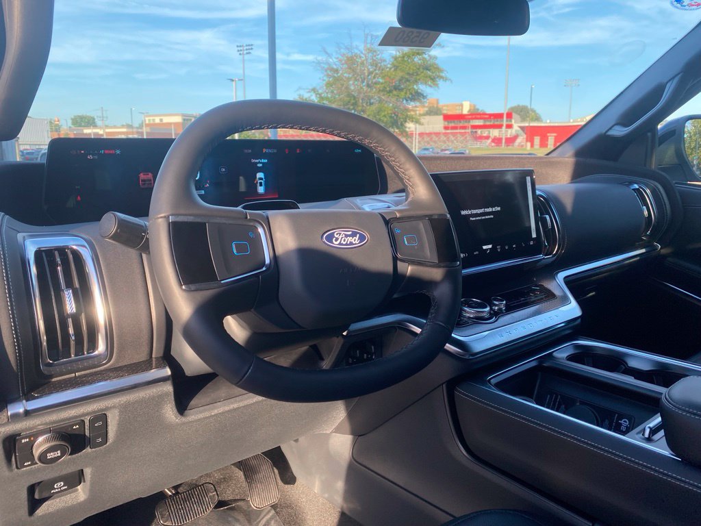 New 2027 Ford Expedition Platinum w/ Stealth Appearance Package AWD/4WD image 14