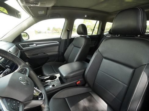 Used 2022 Volkswagen Atlas SE FWD image 21