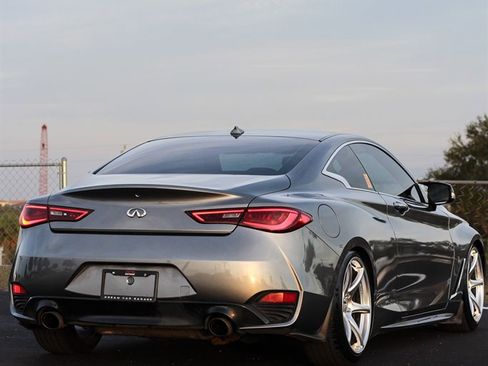 Used 2017 INFINITI Q60 2.0t w/ Premium Plus Package 2.0T image 9