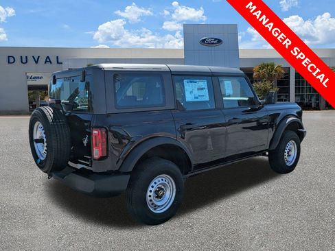 New 2025 Ford Bronco 4-Door image 3