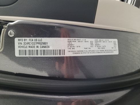 Used 2023 Chrysler Voyager LX FWD image 33