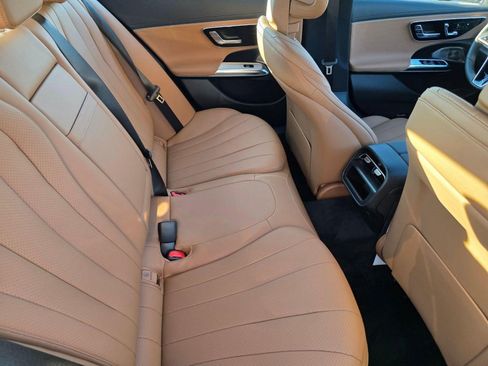 Used 2026 Mercedes-Benz E 350 Sedan image 23