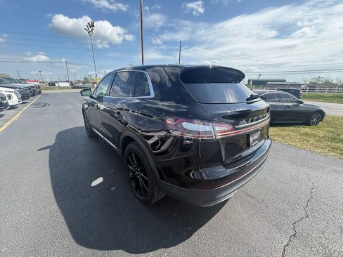 Used 2023 Lincoln Nautilus Reserve w/ Monochromatic Package image 6