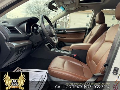 Used 2018 Subaru Outback 3.6R Touring image 23