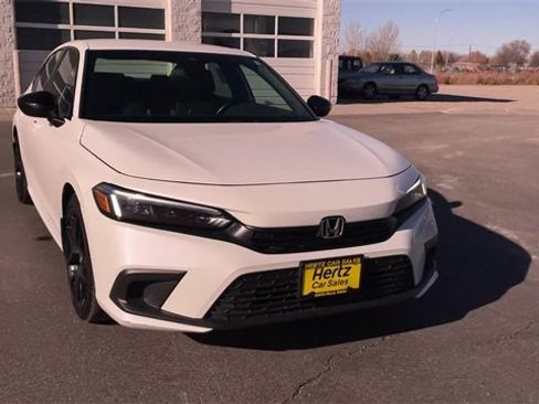 Used 2024 Honda Civic Sport image 4